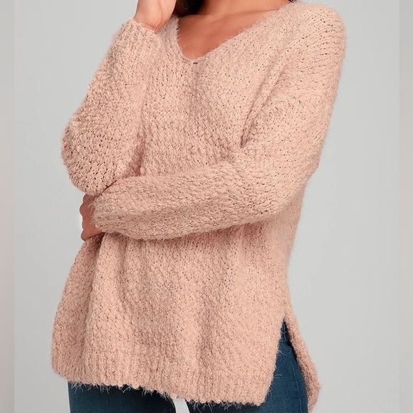 Me to We Sweaters - Me to We Women’s Blush Pink Fuzzy Soft Boucle Sweater Scoop Neck Size S